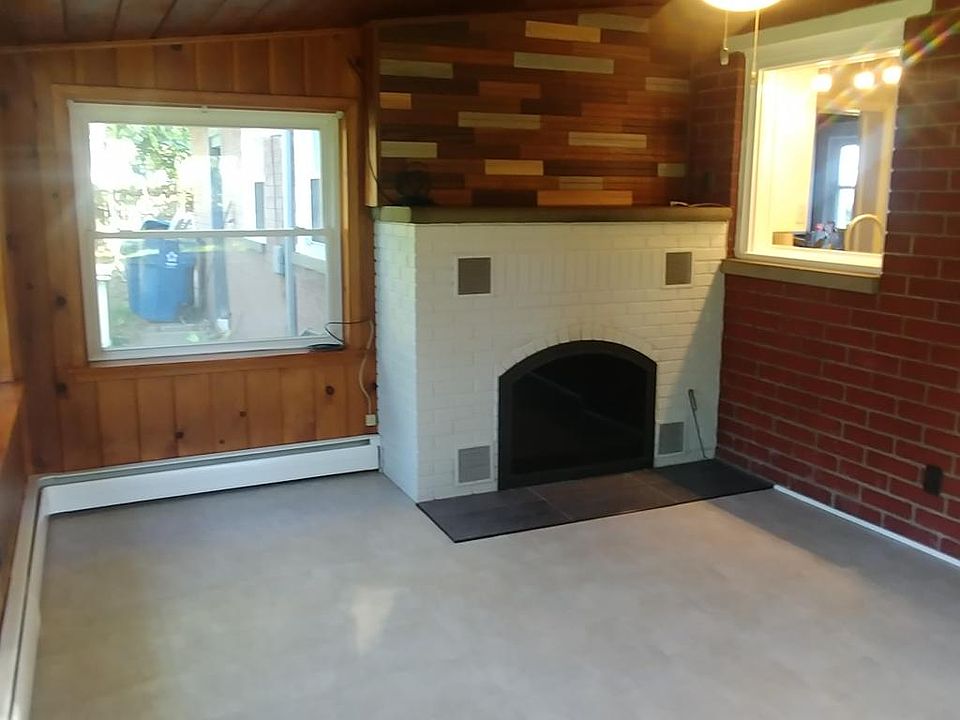 1st image of 9072 Longcroft Dr