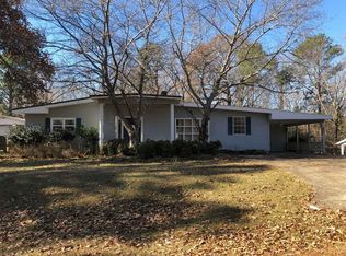 420 Wexford Ave, Weaver, AL 36277