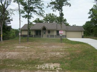 110 Oakridge Cir, Onalaska, TX 77360