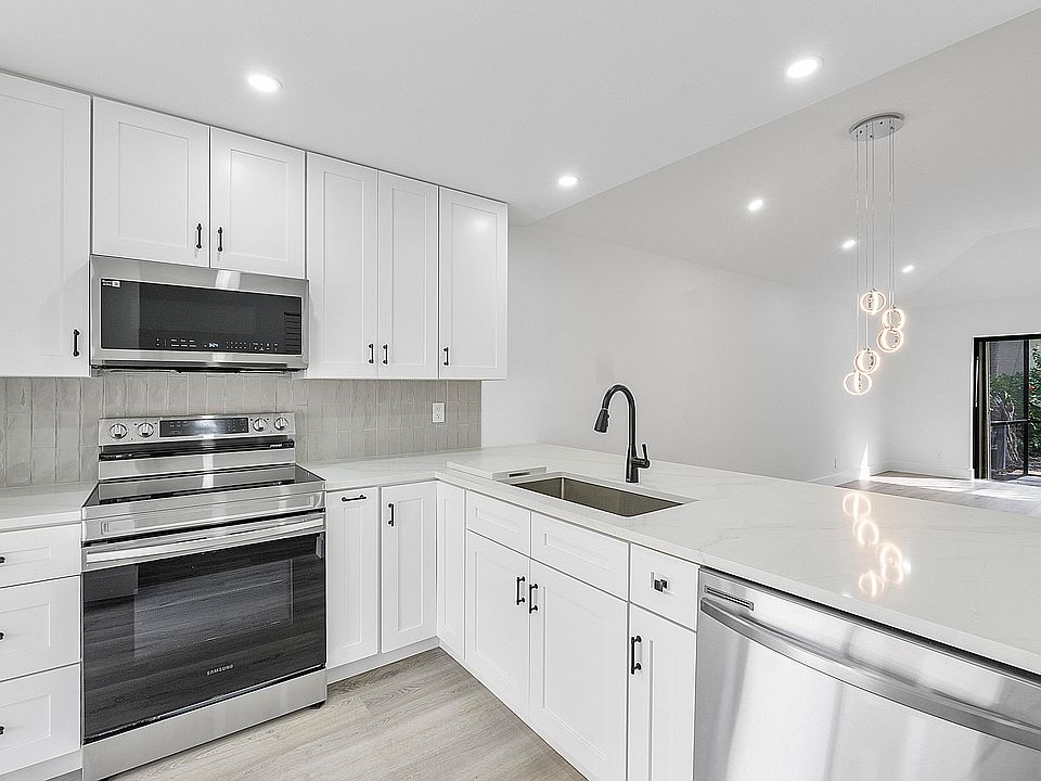 1st image of 3127 Kingswood Terrace