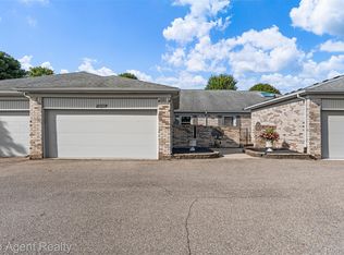 14430 Cove Creek Ct, Shelby Township, MI 48315