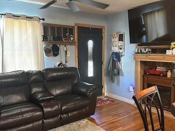 4th image of 3119 39th St