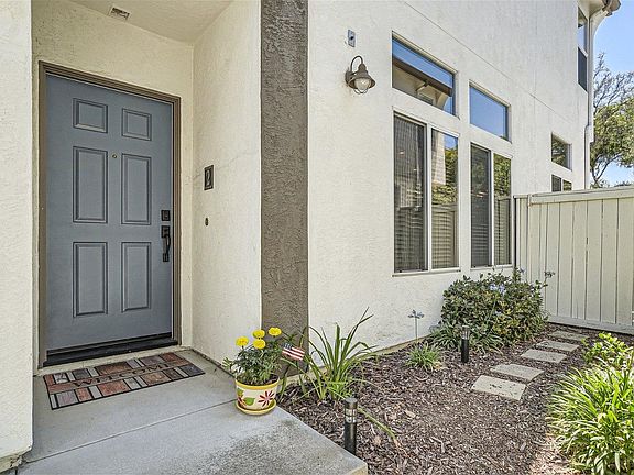 2nd image of 11898 Cypress Canyon Rd Unit 2