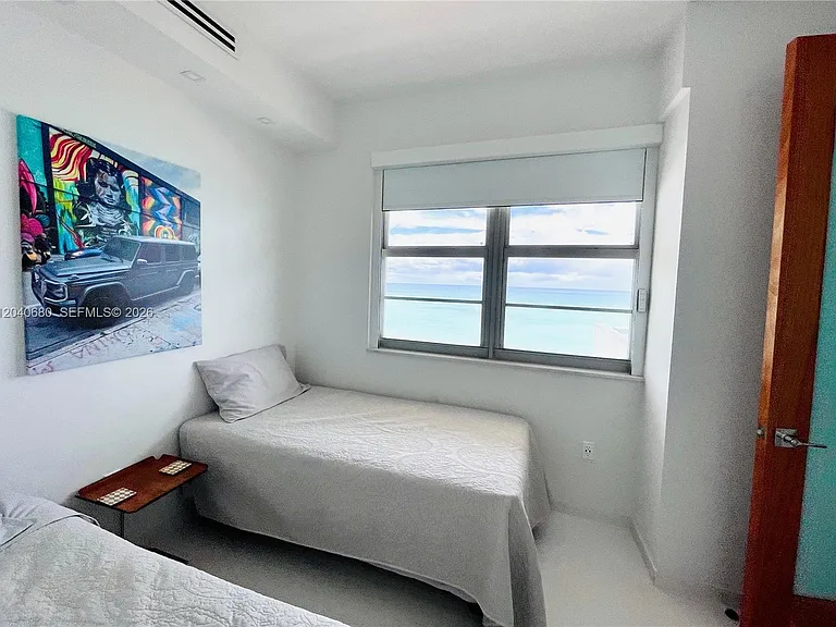 5701 Collins Ave #Penthouse 08 — Photo 23