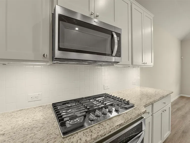 31106 Durham Creek Ct — Photo 14