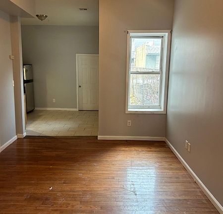 3rd image of 146 Ripley Pl