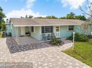 456 Fontana Dr, Palm Springs, FL 33461