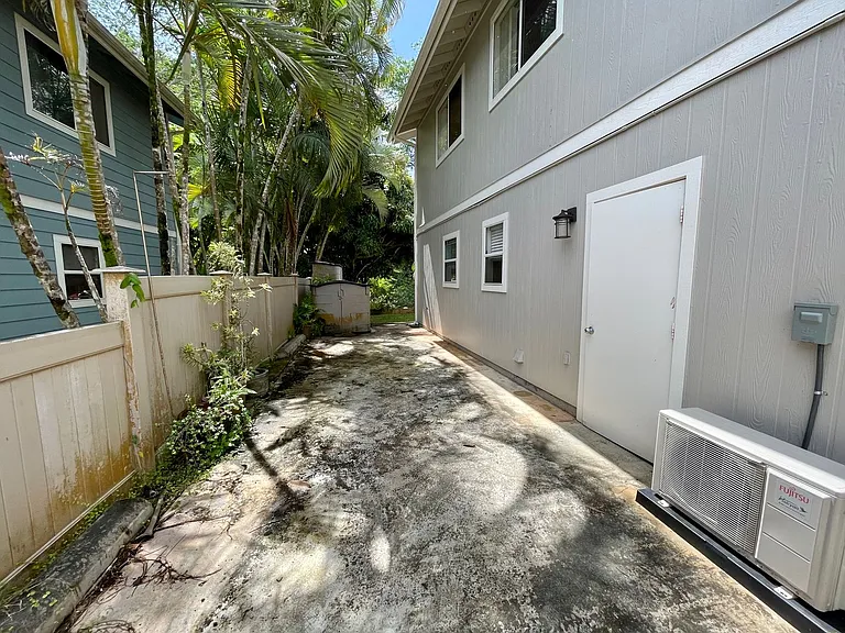 95-985 Wikao St — Photo 17
