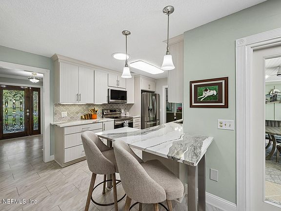 4th image of 1428 PLANTATION OAKS Lane