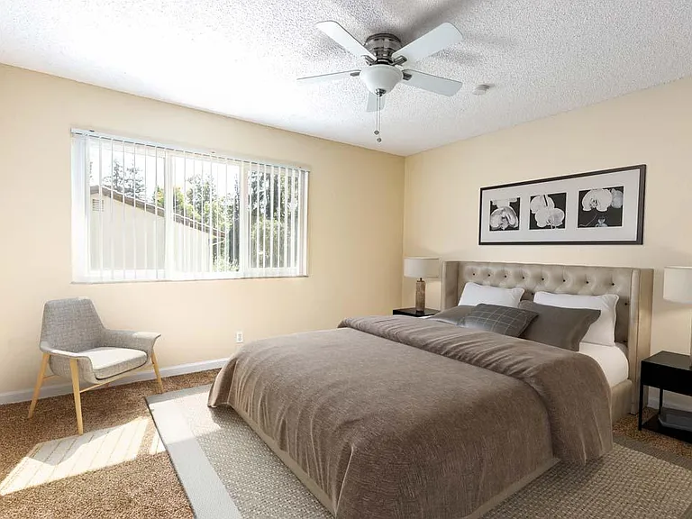 Dry Creek Apartments — Photo 4