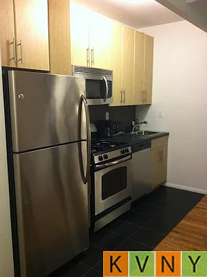 Rented by KVNY Soho | media 13