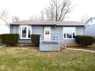 2015 E Le Fevre Rd, Sterling, IL 61081