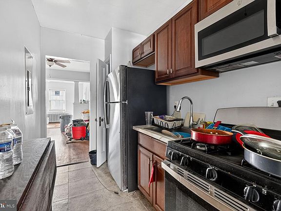 4th image of 171 35th St NE