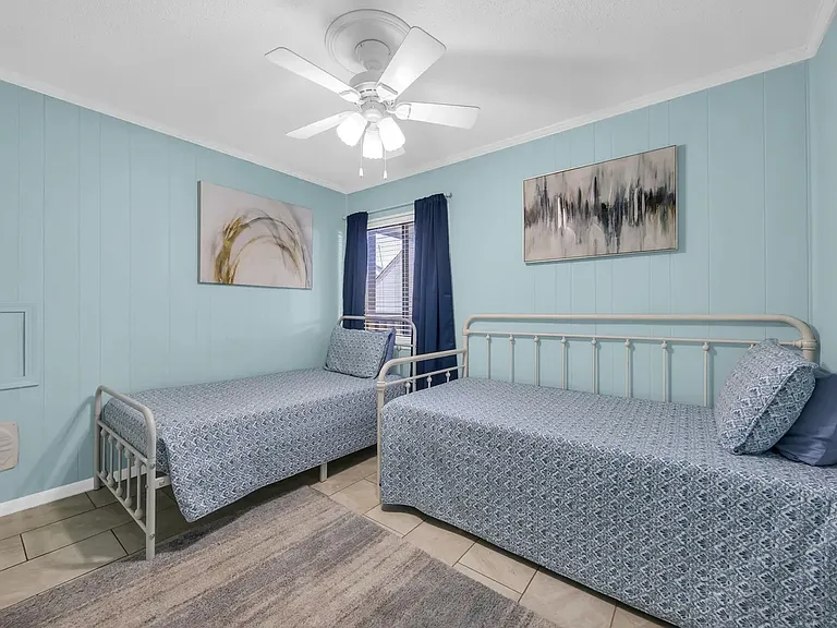 9620 Shore Dr #101 — Photo 17