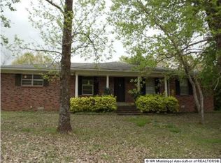 4500 Thompson Ln, Byhalia, MS 38611
