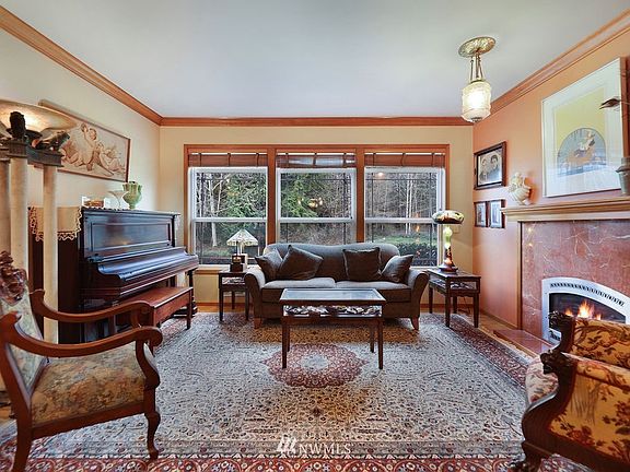 4th image of 4001 139th Ave SE