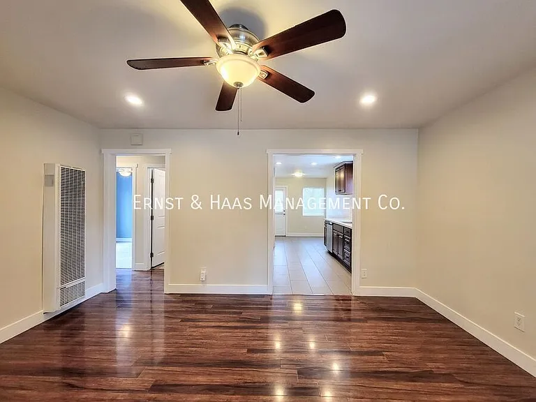 8429 Somerset Blvd — Photo 6