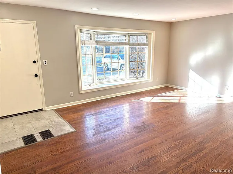 32560 Hearthstone Rd — Photo 18