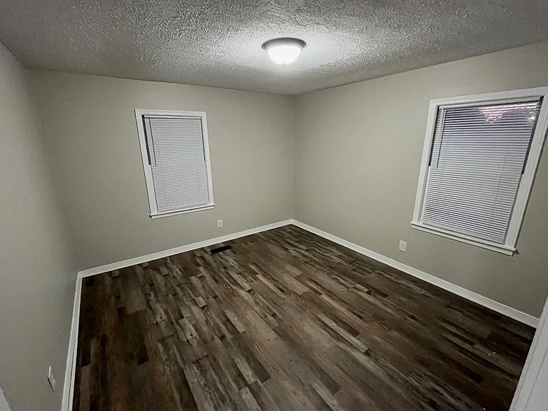 407 Pecan Ave — Photo 4