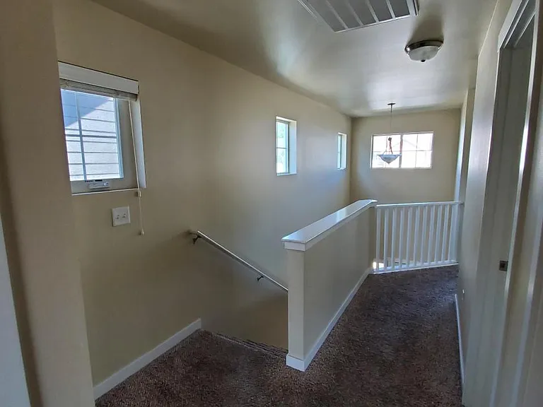 4729 Parker St — Photo 20