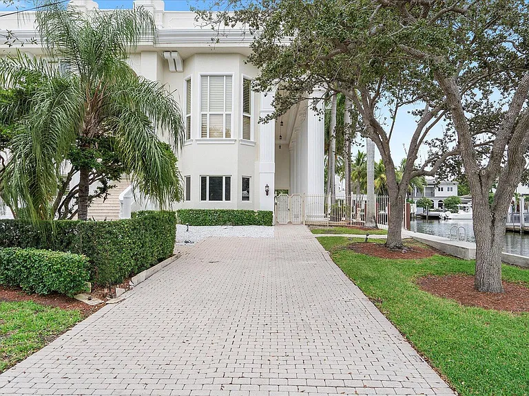 414 Riviera Isle Dr — Photo 5