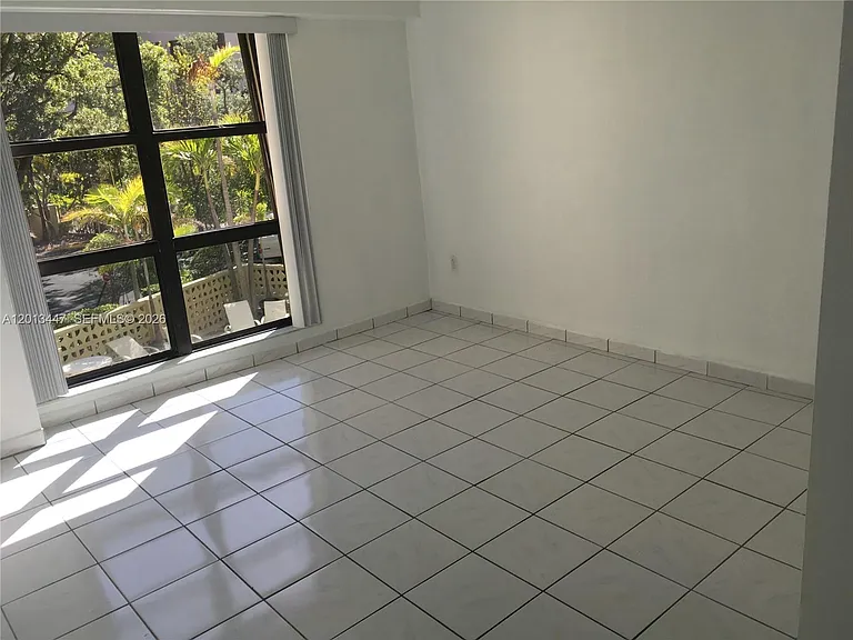 77 Crandon Blvd #2E — Photo 11
