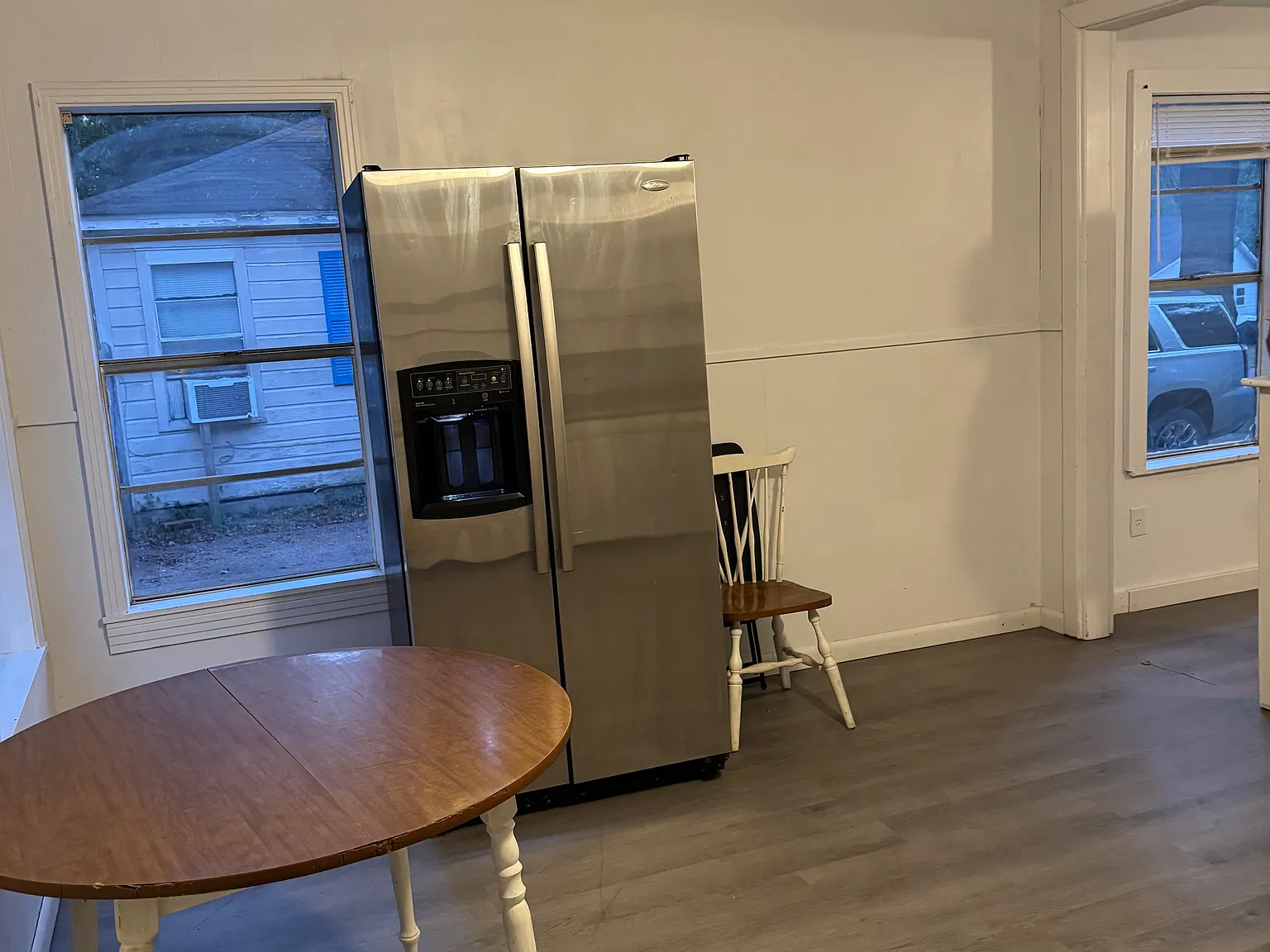 2 bed, 950 sqft, $800 — Photo 2