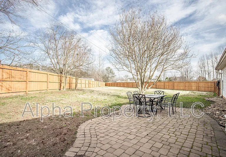 15 Avalon Ct — Photo 25