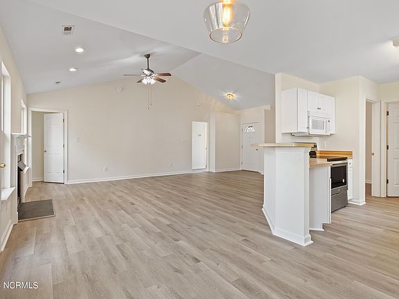 5th image of 1502 Marblehead Court