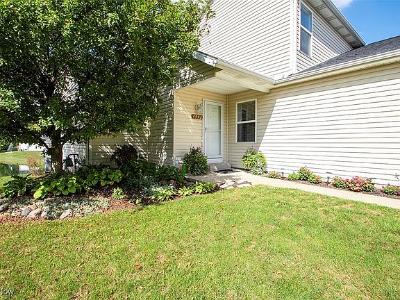 3rd image of 4992 Garden Lake Ct