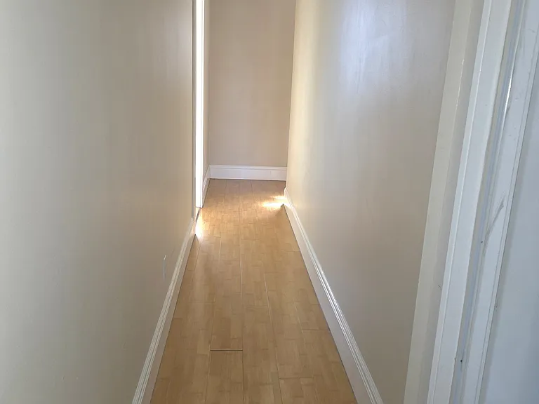 2597 Telegraph Ave #B — Photo 8