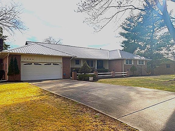 2nd image of 1406 Brentwood Dr