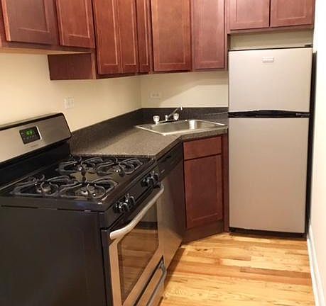 2nd image of 511 W Melrose St APT 205A