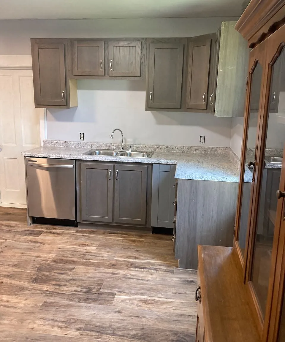 901 Clark Street - 1 — Photo 2