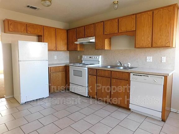 5th image of 4005C Madison Dr
