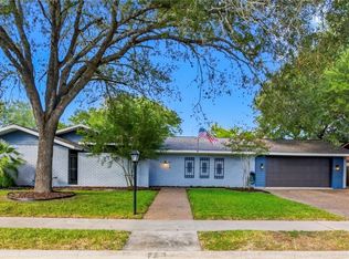 413 Salisbury Ln, Victoria, TX 77904