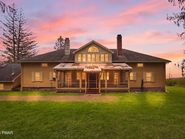 489 Calkins Rd, Milanville, PA 18443