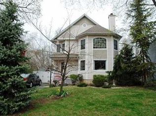 52 Durham Ave, Metuchen, NJ 08840