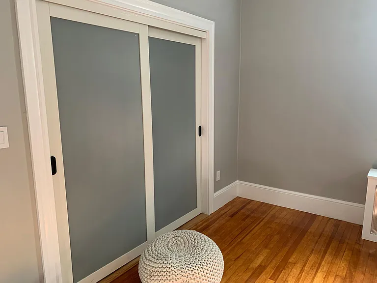 160 Brown St — Photo 16