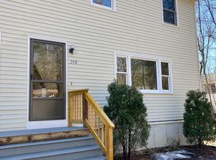 24 Woodlawn Ave #B, Hillsborough, NH 03244