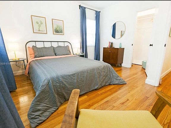 5th image of 10072 E Bay Harbor Dr #72D