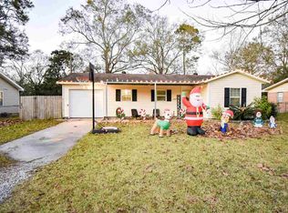 1278 Beagle Rd, Orange, TX 77632