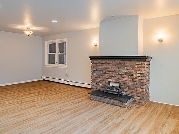 3rd image of 97 Sanford Pl Floor 1