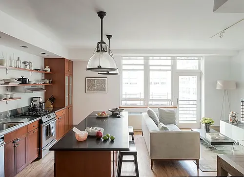 65 Washington St #2B Photo 1