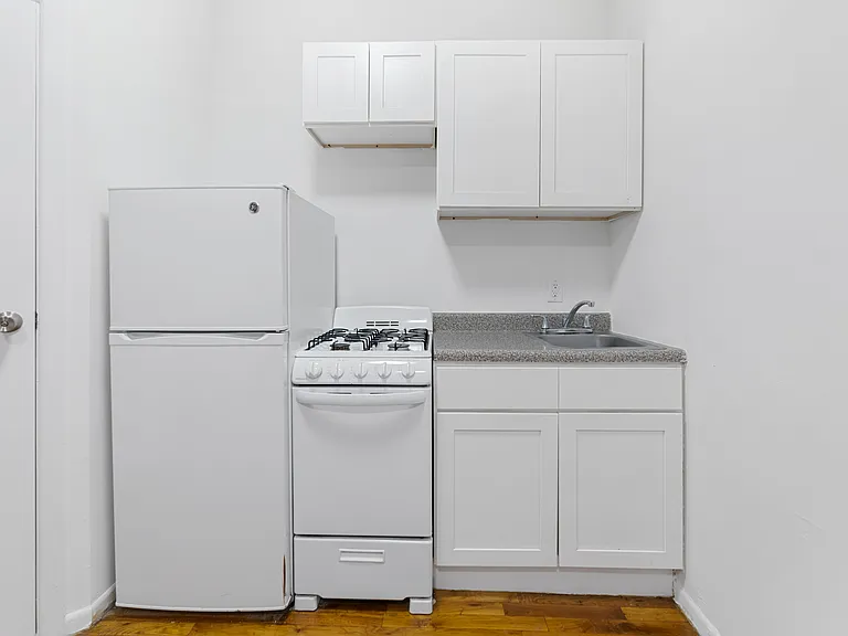 235 W 63rd St #1D — Photo 5