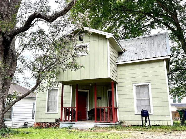 506 W Alamo St, Brenham, TX 77833