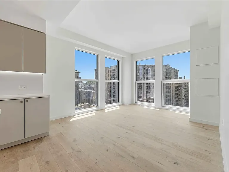 636 W 158th St #2A — Photo 5
