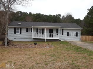 1380 Compton Woods Dr, Loganville, GA