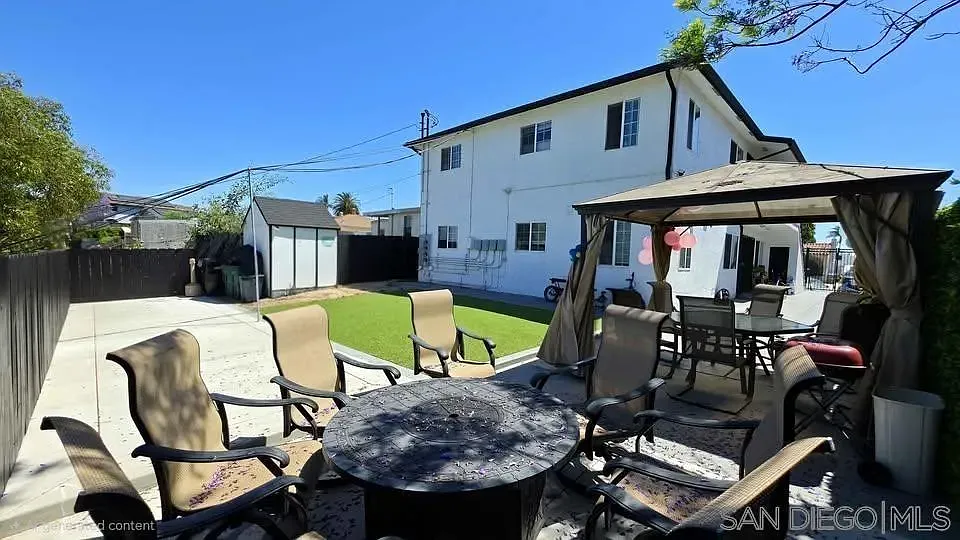 3 bed, 1.0 bath, 825 sqft, $3,375 — Photo 3