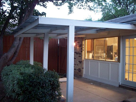 2nd image of 10923 Wallbrook Dr